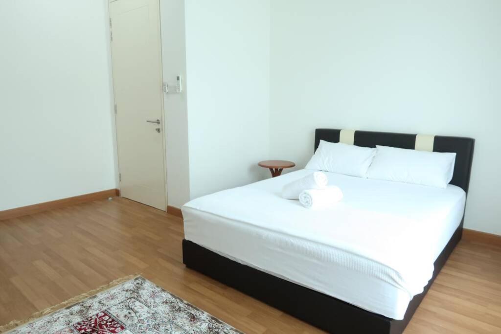 PROMO Private luxurious Nilai Vacation Home Extérieur photo