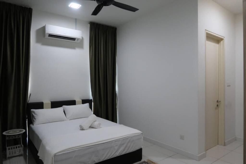 PROMO Private luxurious Nilai Vacation Home Extérieur photo